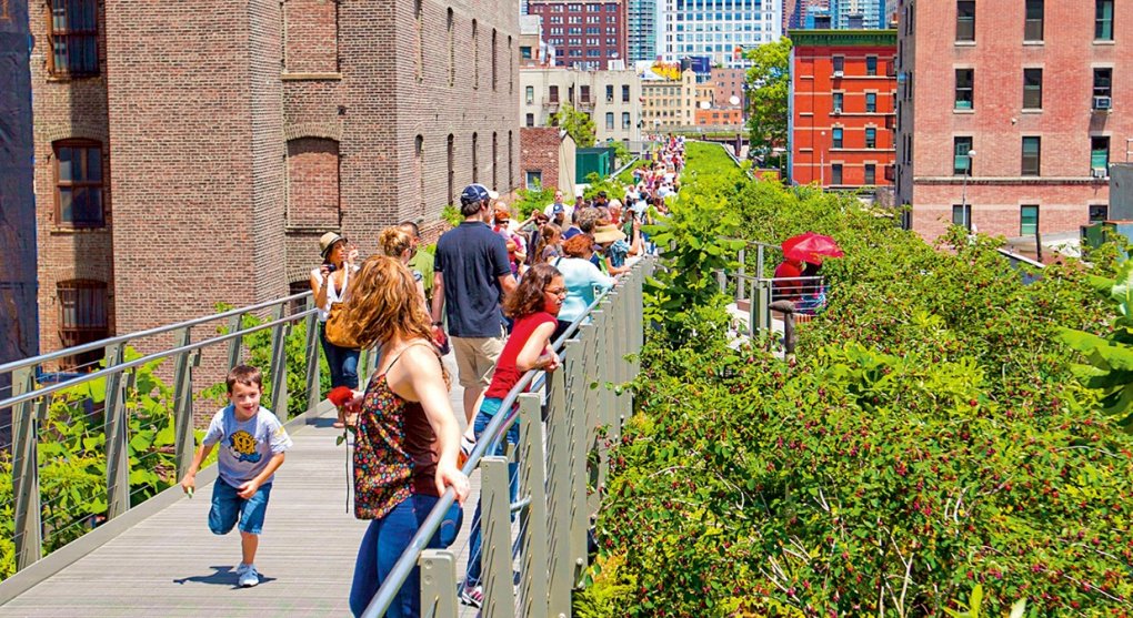 Na bruslích ve větvích. Bude mít Česko svou High Line?