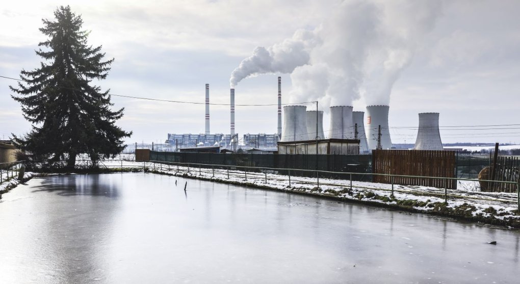 Komentář: Bude mít Česko po odstavení uhelných elektráren čím svítit?