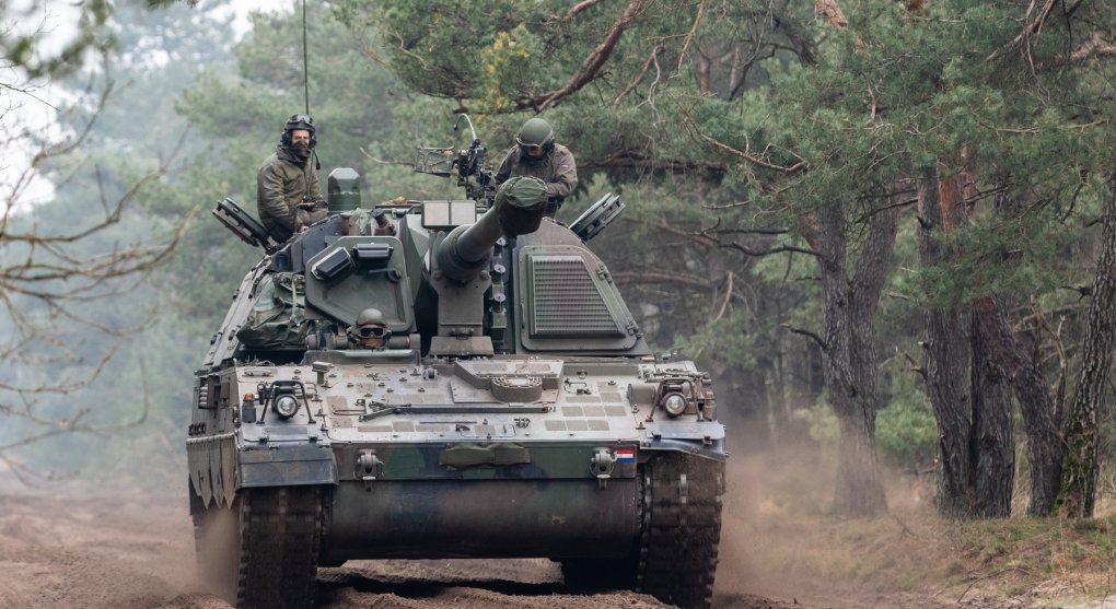 Zárodek společné evropské armády? Nizozemsko sloučilo pozemní bojové jednotky s Německem