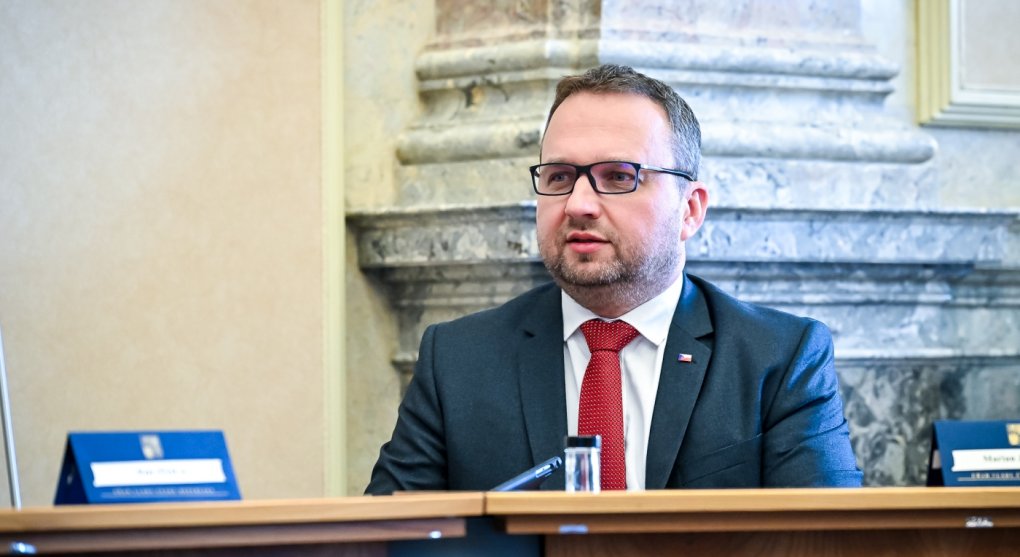 Příspěvek na péči se zvýší. Stát to vyjde na dalších sedm miliard ročně