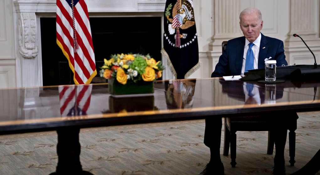 Méně populární než Trump. Biden rychle ztrácí podporu