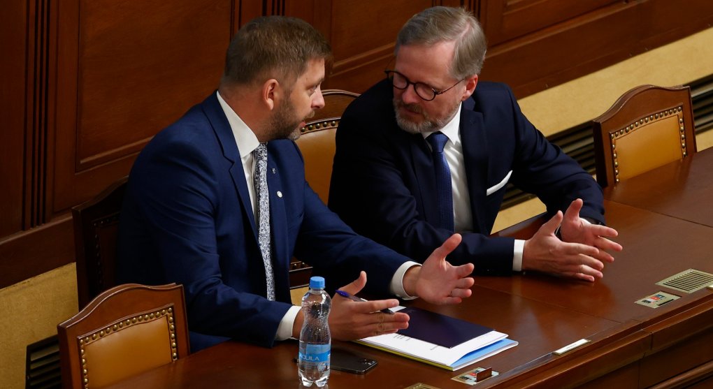 Změna služebního zákona? Zrušte jej úplně, stát není kojná