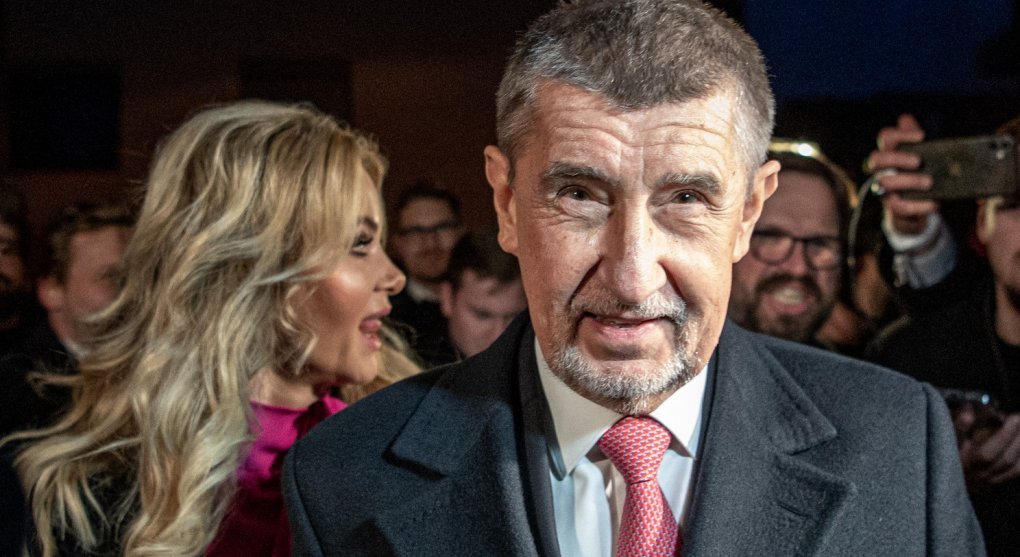 Babiš prohrál a otevřel žumpu. Přicházejí dva týdny hnusu