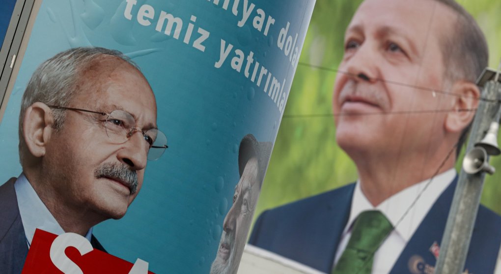Erdoğan, jeden z nejvlivnějších světových vůdců, zírá do propasti porážky