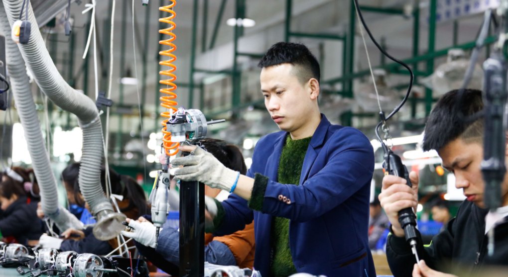 „Statistiku znovu spustíme, až ji zdokonalíme.“ Jak se Čína vyrovnává s alarmující nezaměstnaností mladých