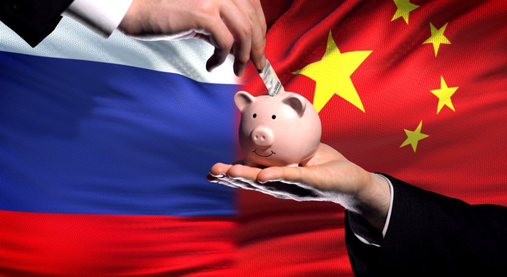 Čínské banky pomáhají Rusku s obcházením sankcí, G7 si na ně chce došlápnout. Bude to stačit?
