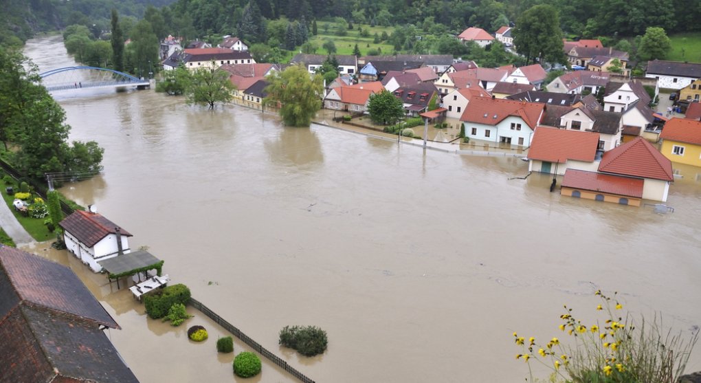 První odhad: pojišťovny vyplatí za povodně 17 miliard