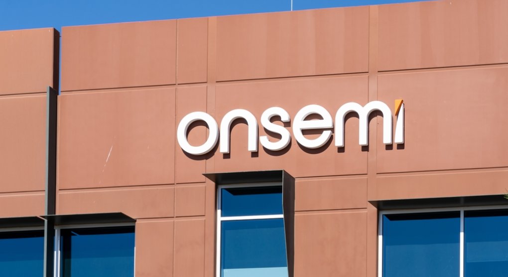 Americký výrobce čipů Onsemi investuje v Česku 46 miliard, rozšíří závod v Rožnově