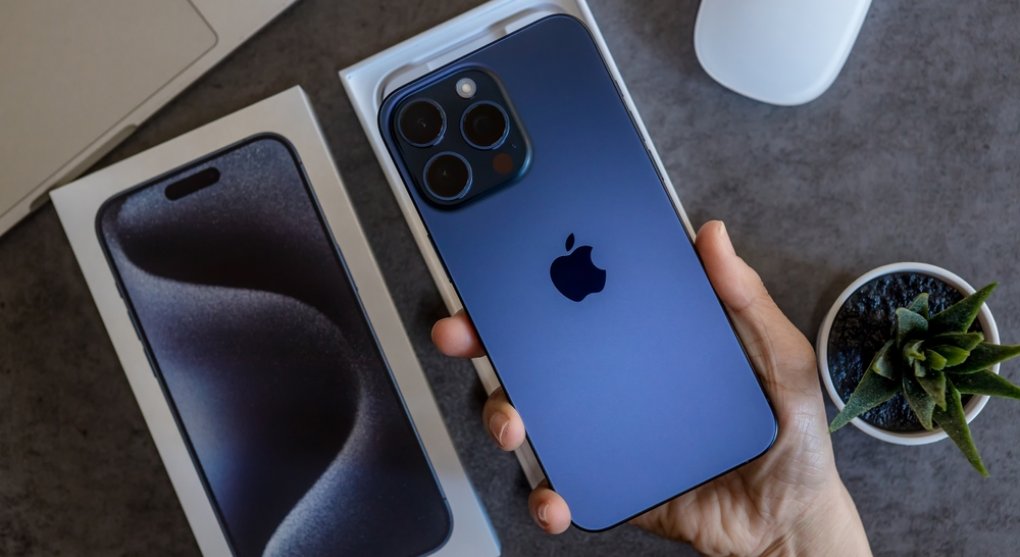 Applu se v Číně letos nedaří. Zachrání ho uvedení iOS 18 s umělou inteligencí?