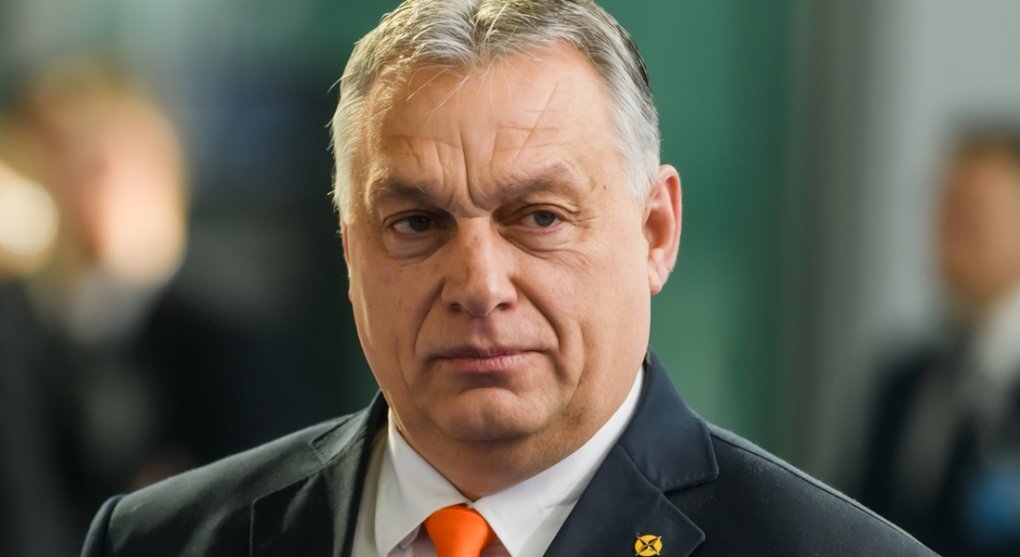 Čínské peníze nesmrdí. Orbán chce jejich pomocí udržet maďarskou ekonomiku nad vodou