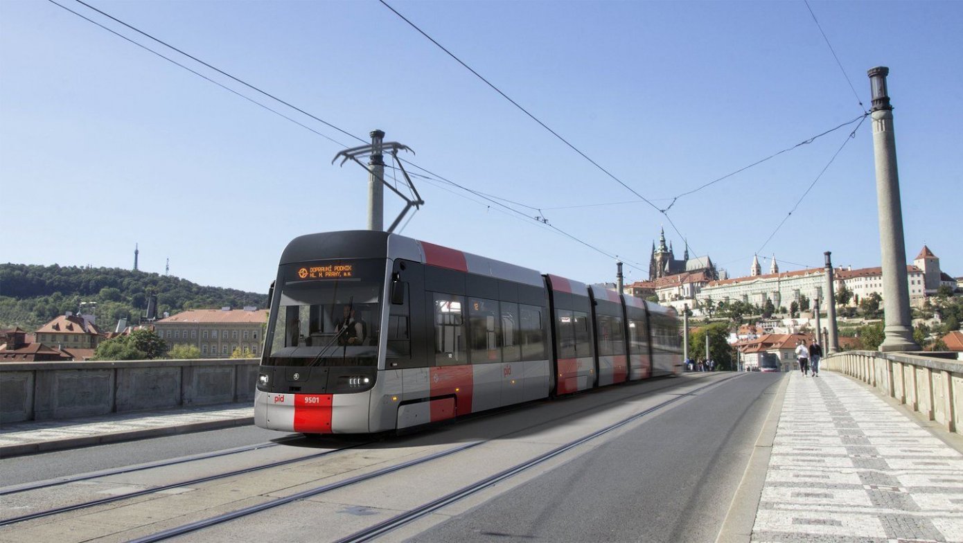 Tramvaj bude vybavená polstrovanými sedačkami. Celkem jich bude 70, 44 je po směru a 26 proti směru jízdy. Průchod mezi jednotlivými články má být prostornější.