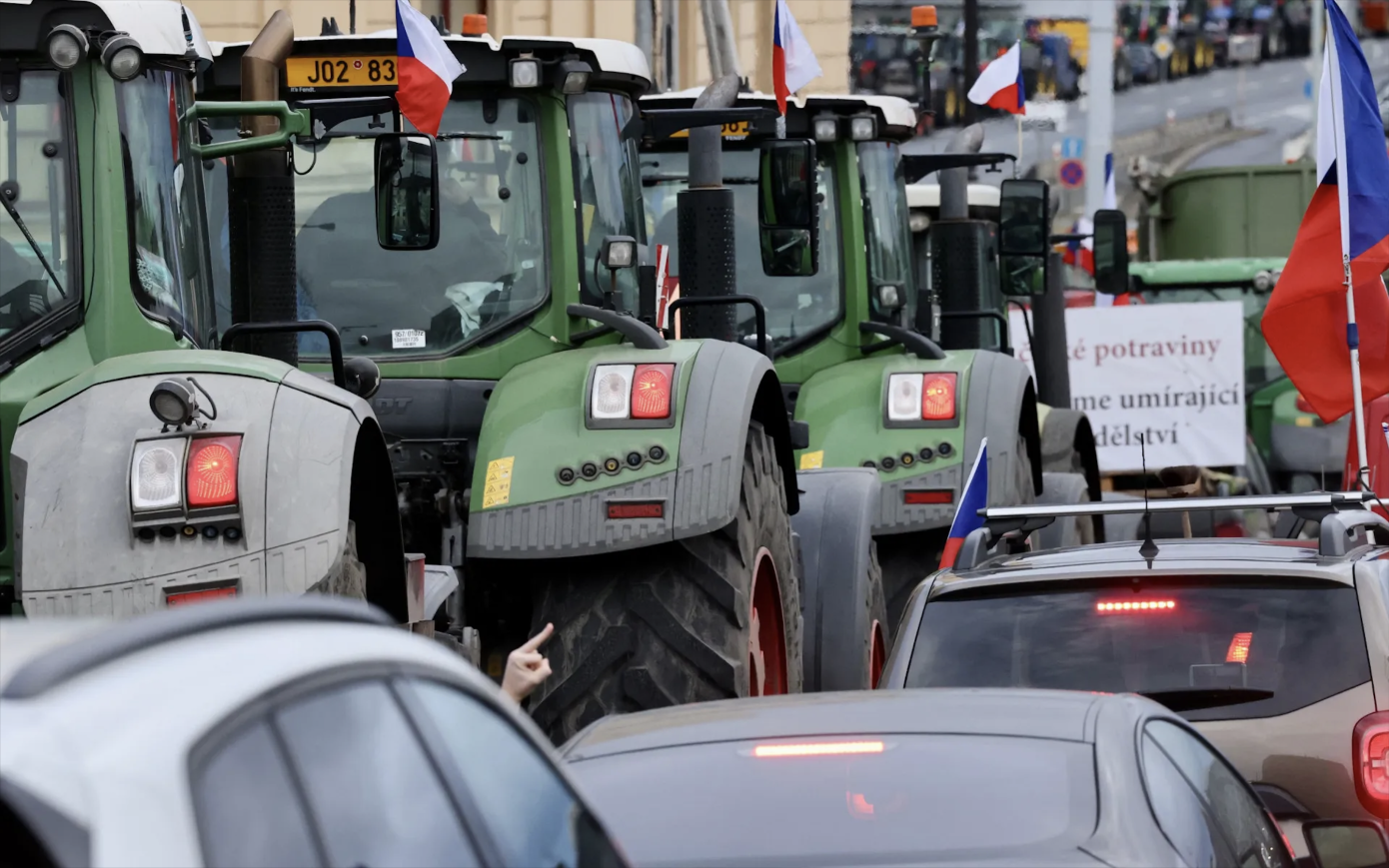 Policie zemědělce vyzvala, aby nevjížděli na Václavské náměstí.