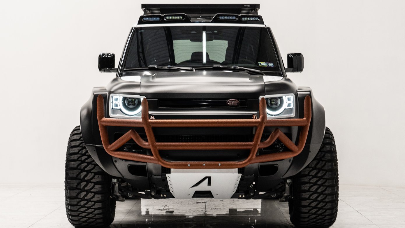 Luxusní terénní monstrum: Land Rover Defender 6x6